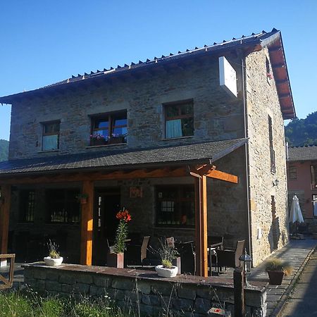 Hotel Rural La Campanona Villager de Laciana Bagian luar foto